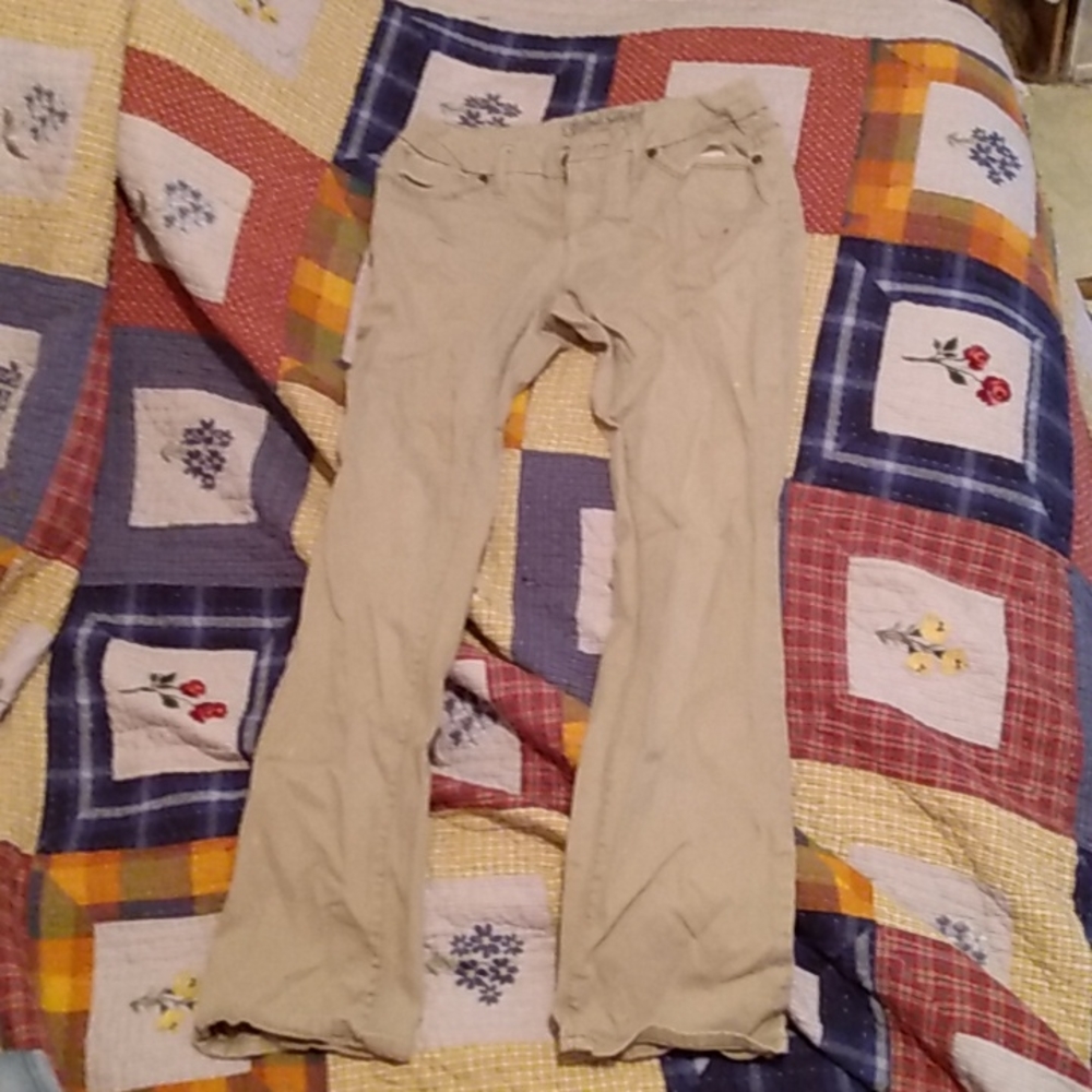 Boot cut jeans